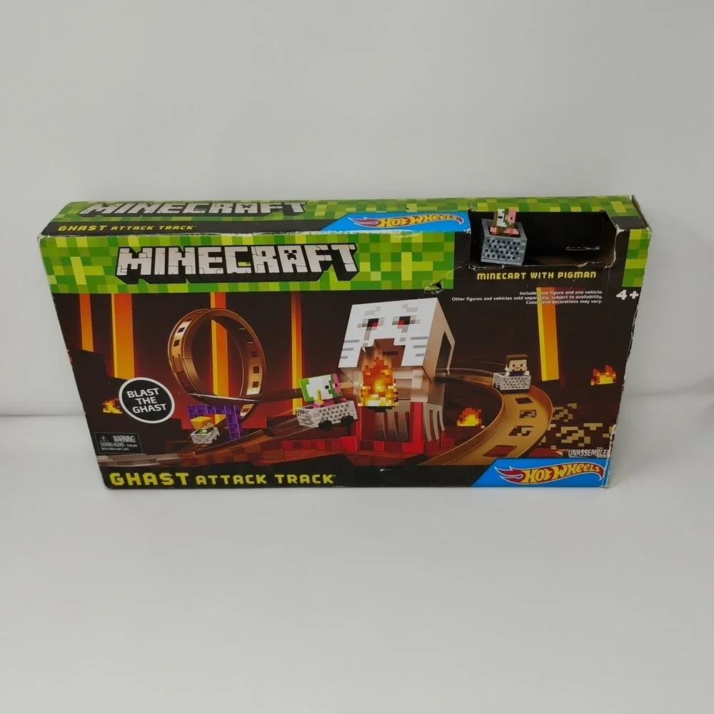 Minecraft Hot Wheels Ghast Attack Track Zombie Pigman & Cart COMPLETE in Box